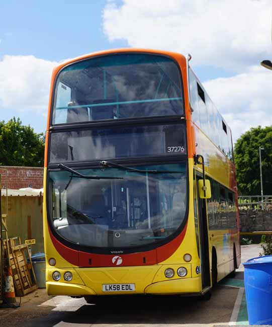 First Wessex Volvo B9TL Wright Eclipse Gemini 37276 Jurassic Coaster